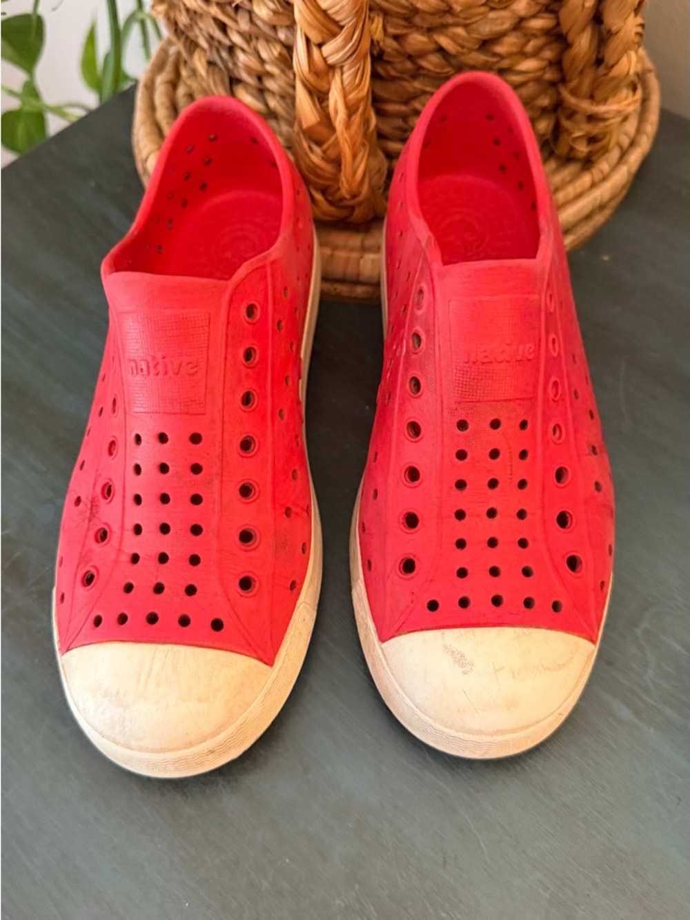 Native shoes red kids J2